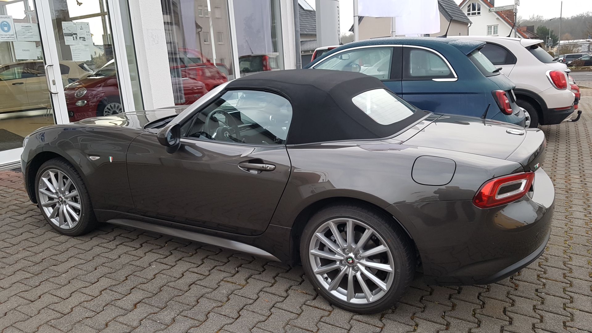 Vadders Spider beim Fiat-Händler