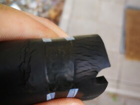 Spröder Schlauch von Blow off